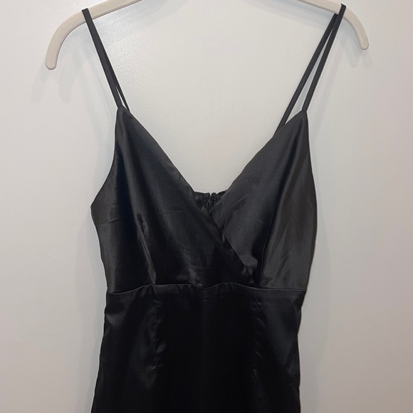 Black Satin Mini dress - Picture 2 of 5